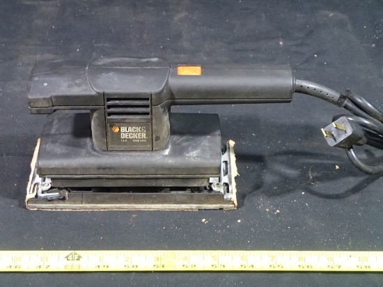B&D 7448 1/3 sheet sander