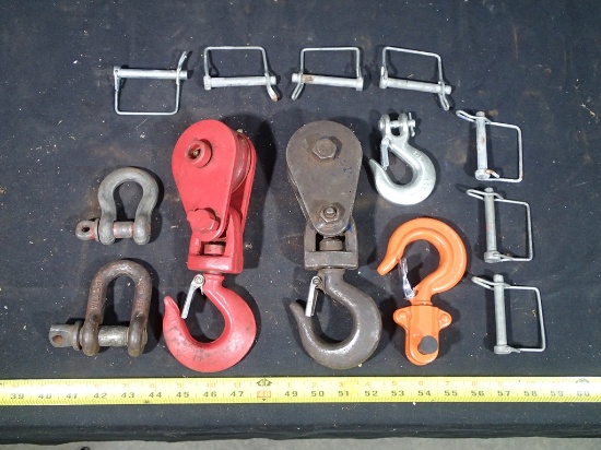 (2) snatch blocks - (2) hooks - (2) clevis - (7) lock pins