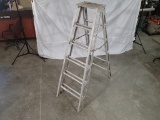 6ft aluminum step ladder - rough but functional