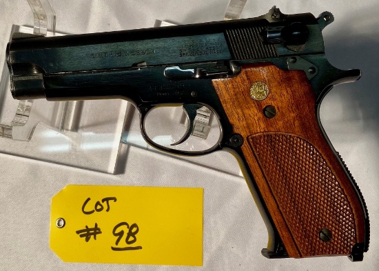 S&W