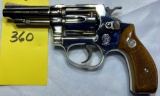 SMITH & WESSON
