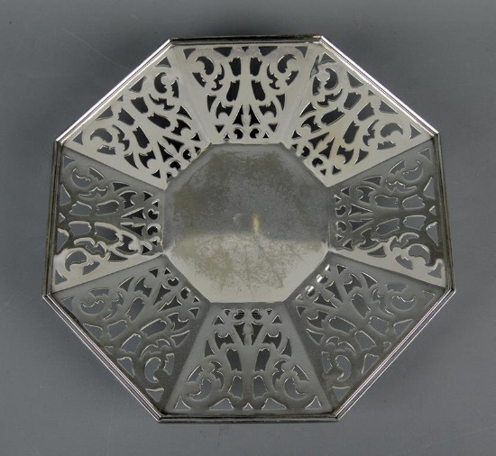 Vintage Pairpoint Sheffield Silver Plate 11 In. Reticulated Octagonal Tray, #07147