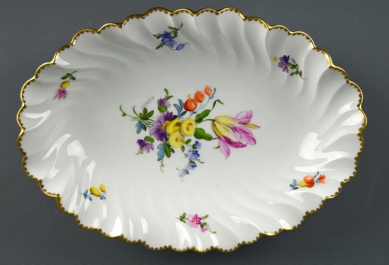 Fine German Porcelain: Nymphenberg Oval Serving Bowl