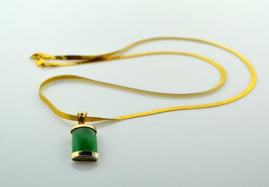 14K Yellow Gold 18 Inch Necklace w/ Jade / 14K Pendant