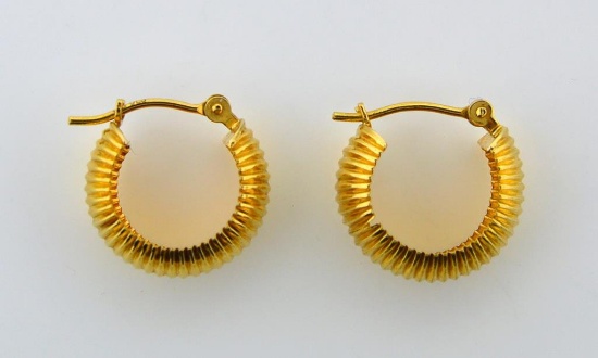 18K Yellow Gold, ½ Inch Earrings, 1.0 DWT