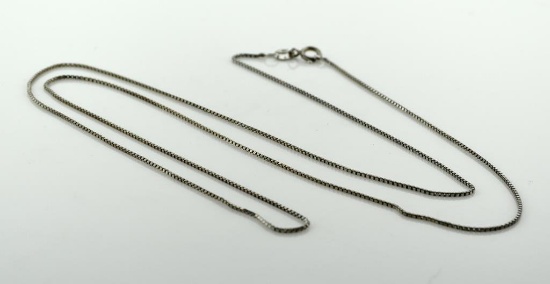 Ladies Sterling Silver 30 Inch Box Chain Necklace