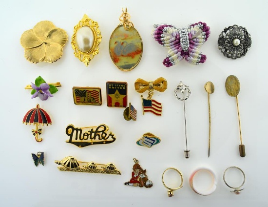 Lot of Costume Pins & Rings