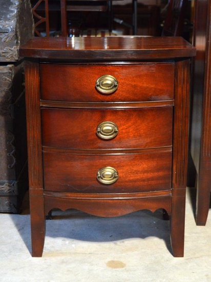 Vintage Dixie Furniture Mahogany 2-Drawer Nightstand, Lots 3-5 Match