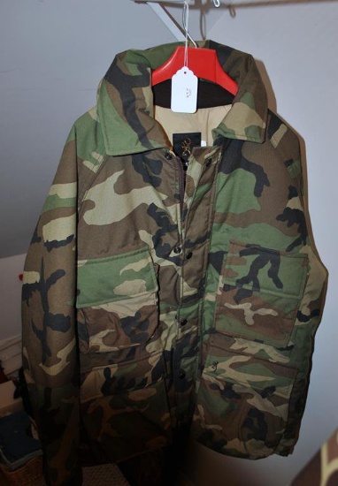 Like New Browning Gore-Tex Thermolite Camo Hunting Jacket, Size M/L