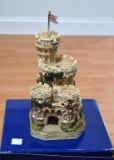 David Winter Cottage, Castle Tower of Windsor w/ Box