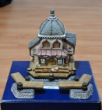 David Winter Cottage; Barnacle Theater w/ Box