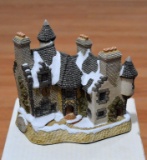 David Winter Cottage; Christmas in Scotland and Hogmanay w/ Box