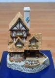 David Winter Cottage; The Flower Shop w/ Box