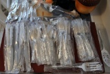 Unused New In Package Oneida 1881 Rogers Silver Plate Flatware Set “Flirtation” Pattern , 8 Placeset