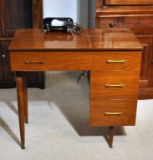 Vintage Singer Spartan Sewing Machine in Mid-Century Modern Cabinet, Bakelite Shade Lamp
