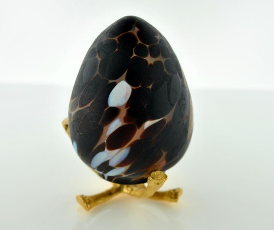 Hand Made Boda Sweden Art Glass Egg Paperweight w/ Stand