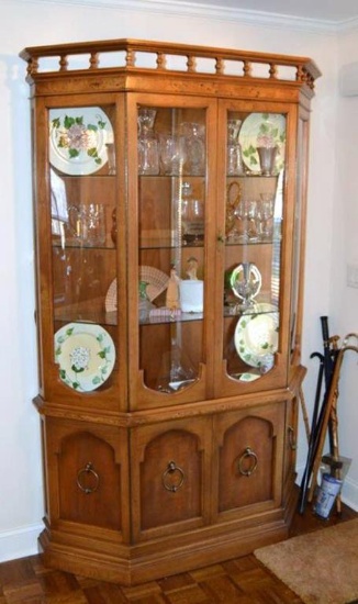 Tomlinson Furniture Groveson Lighted Display/ China Cabinet, Pecan & Lagoda Burl