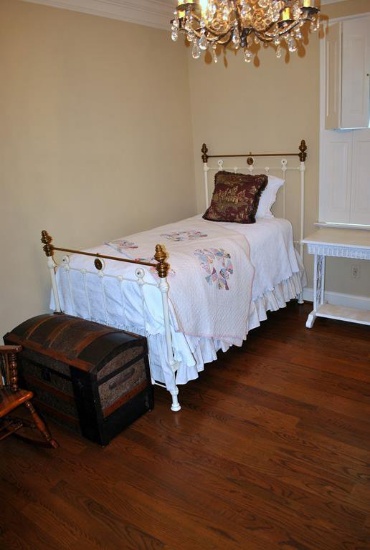 Lovely Antique Late 19th – Early 20th  C. White Enameled Iron & Brass Finial Twin Size Bed & Bedding