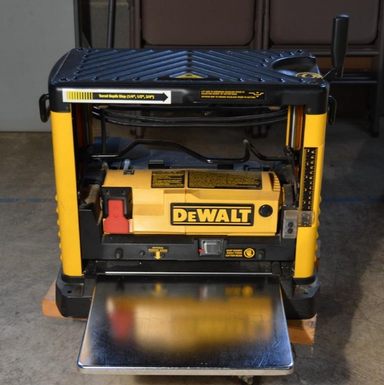 Dewalt 12.5” Thickness Planer (model #: DW733)