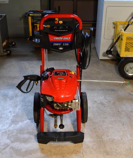 New Troybilt Power Washer 2500 PSI, 2.3 Max GPM w/ Briggs & Stratton motor (190cc) (model #: 020413)