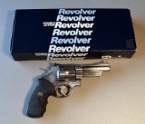 Smith & Wesson Model 629 44 Magnum 6 Shot Revolver w/ Box & Papers; Excellent