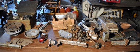 Lot of Miscellaneous Vintage Automotive Items As Shown