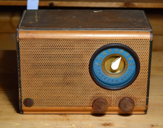 Antique Emerson Tube Radio Model 503