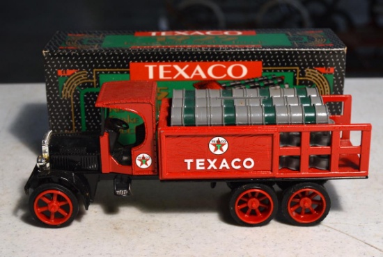 1992 Texaco Die-Cast Replica of 1925 Kenworth Stake Truck Bank by Ertl w/ Key and Original Box