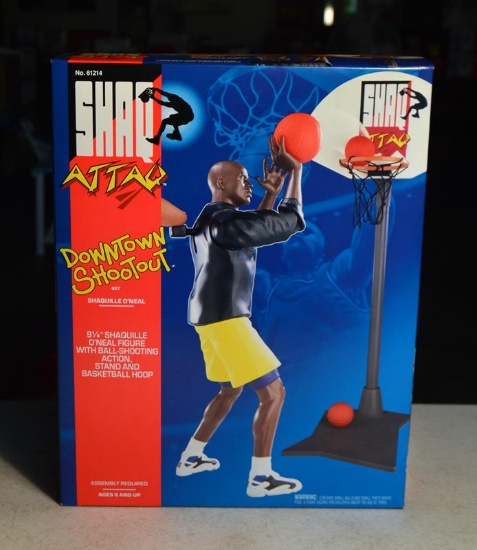 Kenner 1993 Downtown Shootout, Shaquille O'Neal Ball-Shooting Figure NIB