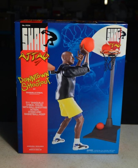 Kenner 1993 Downtown Shootout, Shaquille O'Neal Ball-Shooting Figure NIB