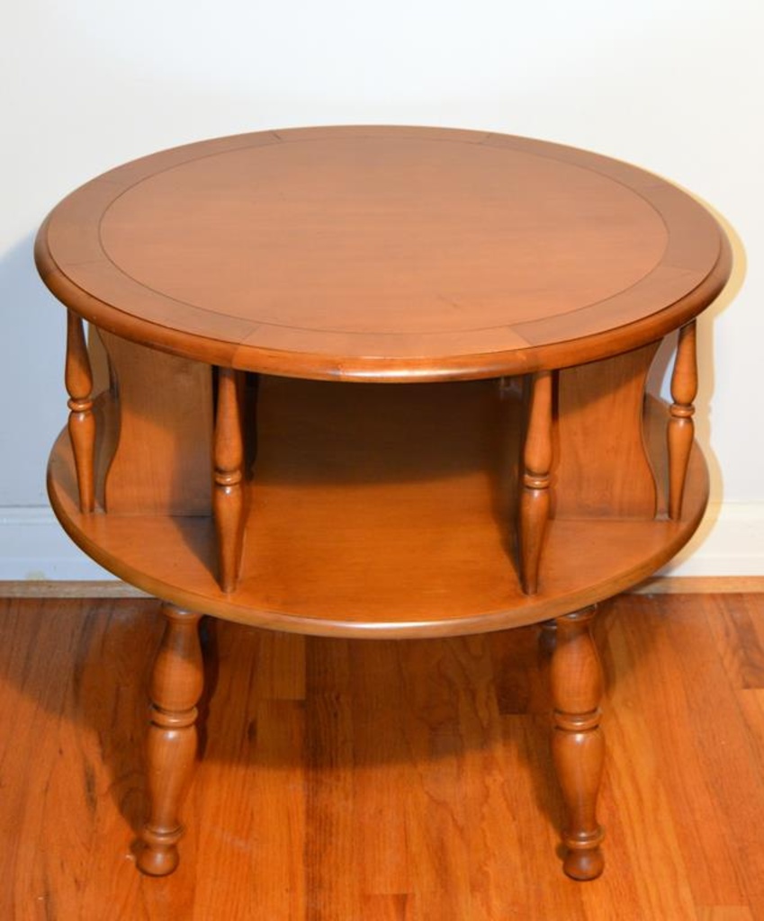 Vintage Maple Colonial Style Round Bookshelf Side Table Art