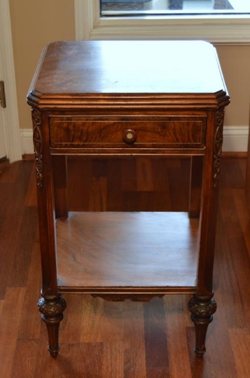 Vintage Burled Walnut End Table