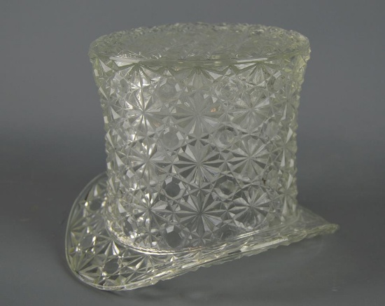 Fenton Daisy & Button Top Hat Vase