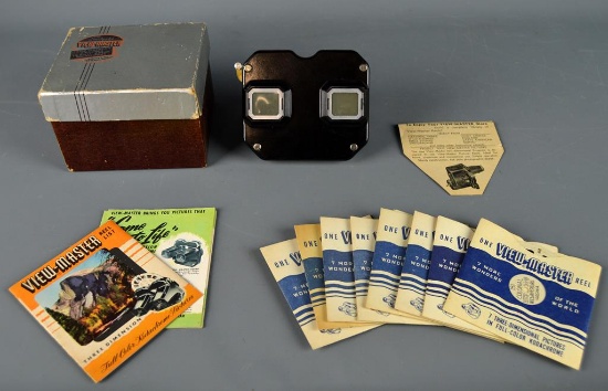 Vintage Sawyer's Viewmaster Viewer with Slides & Box