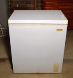 White Holiday 5 Cu. Ft. Freezer, Model LCM050LC