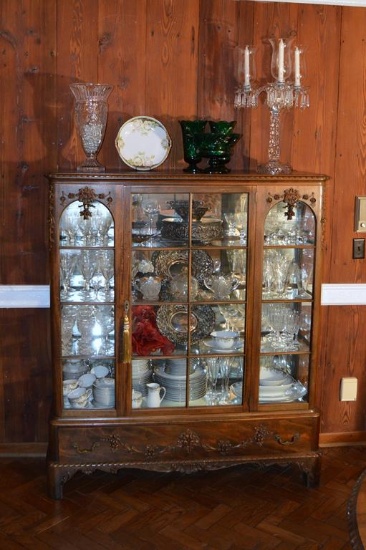 Elegant Antique Walnut China Or Curio Cabinet, Glass Shelves, Late 19th C.