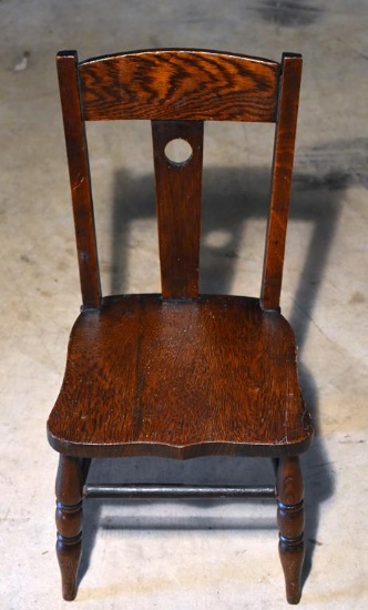Antique Oak Child's Seat w/ Circle Cutout in Back Splat