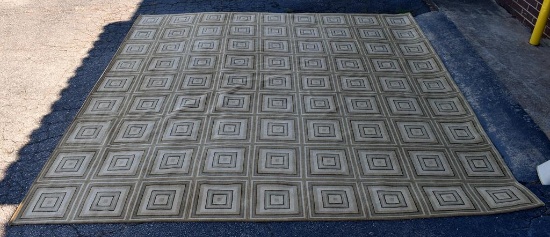 Like New 100% Wool Hand Tufted Selvedged 13 x 13.5' Geometric Style Rug LOCAL PICKUP ONLY