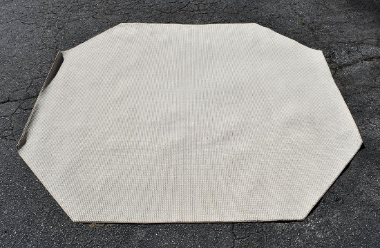 Like New Custom Made Milliken Carpet Neutral Colored 9 x 10' Octagonal Rug LOCAL PICKUP ONLY