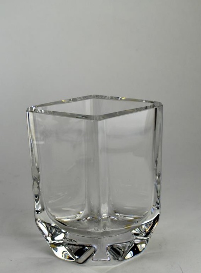 Kosta Boda 7” Mid Century Modern Vase by Siguard Persson, Signed