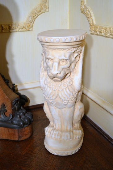 Plaster Mythical Winged Lion Stand