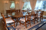 Fine Vintage Baker Furniture Federal Phyfe Style Banded Mahogany Dining Table