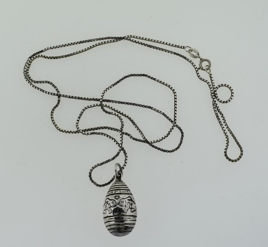 Vintage Sterling Silver Bunnies Easter Egg Pendant Necklace, 29” L