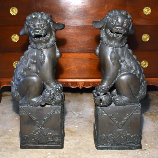 Pair of Large Cast Metal Foo Lions / Dogs w/ Bronze Finish