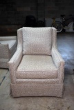 Quality Swivel Club Chair with Geometric Fabric