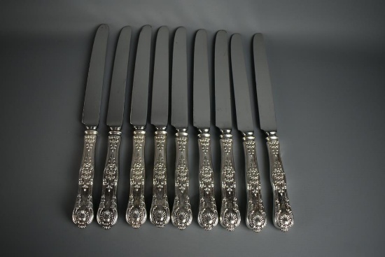 Tiffany & Co. “English King” (1907) 9 Piece Silverplate Table Knives (Lots 44 & 45 coordinate.)