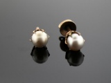 Pair of Pearl Earrings Set in Gold Screwback Mounts