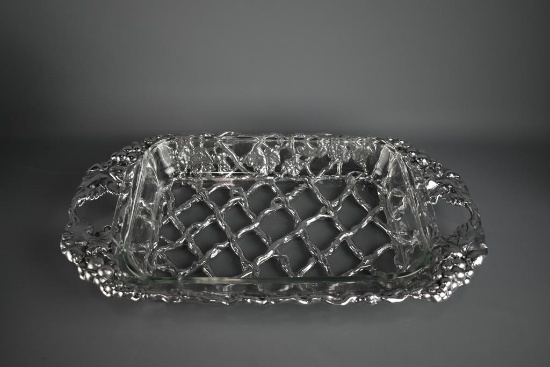 Arthur Court Grape Vine Themed Frame w/ 9 x 13” Pyrex Casserole Dish
