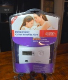 Dupont Digital Display Carbon Monoxide Alarm