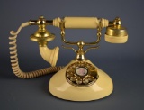 Vintage Leever Bros. First Lady Sweet Talk Rotary Dial Phone